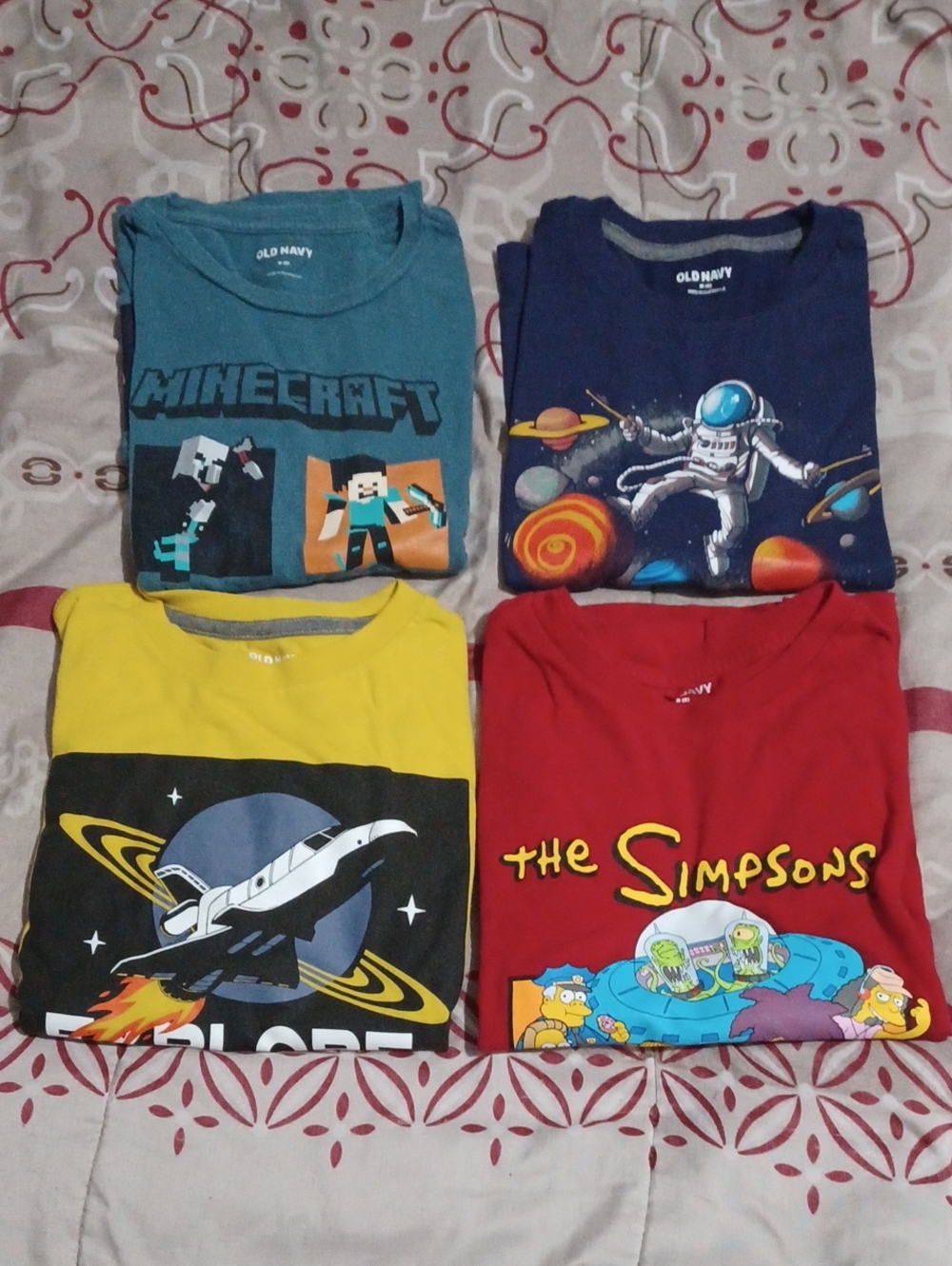 Bundle Of 4 Old Navy Long Sleeve Tee Shirts For Boys Size Medium 8